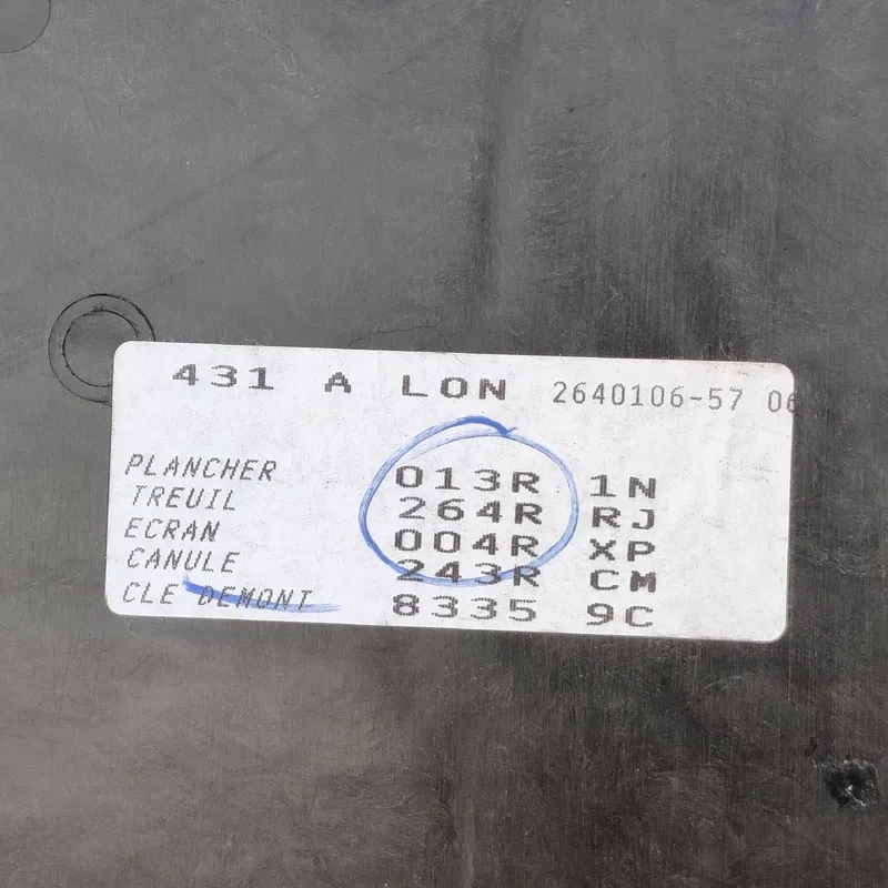 Полка багажника нижня Renault Grand Scenic 3 (09-16) 1.6dCi