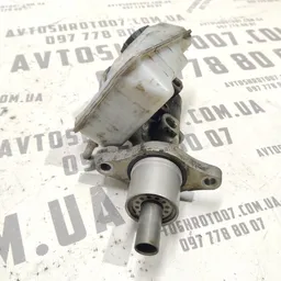 Головний тормозний циліндр Ford Focus MK2 (04-11) 1.6D фото 3