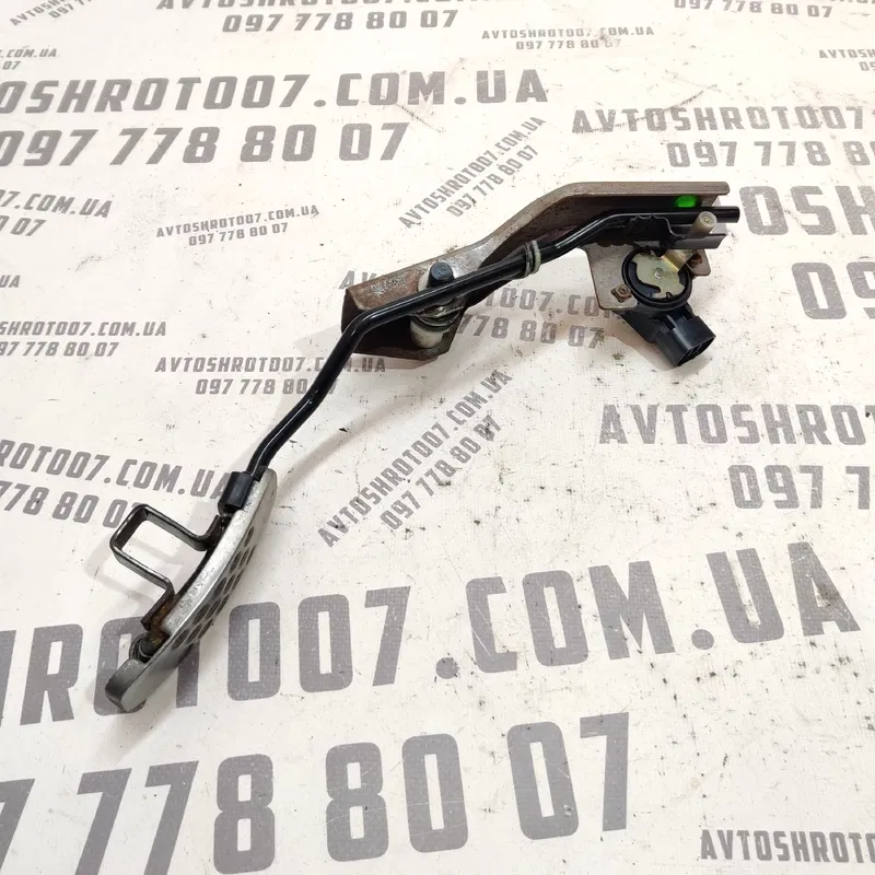 Педаль газу Nissan X-Trail T30 (01-07) 2.5 18919AM810