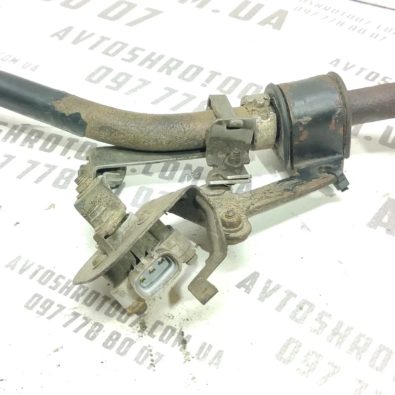 Стабілізатор передній Toyota Avensis T25 (03-09) 2.0D