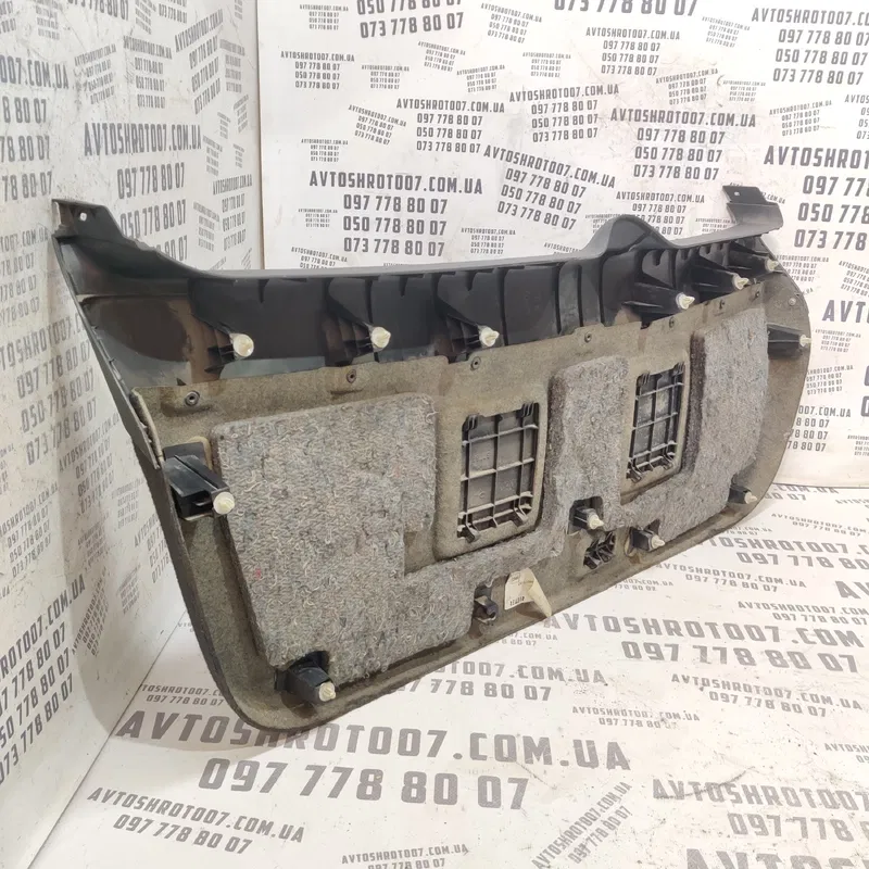Карта кришки багажника Toyota Avensis T25 (03-09) 2.0D