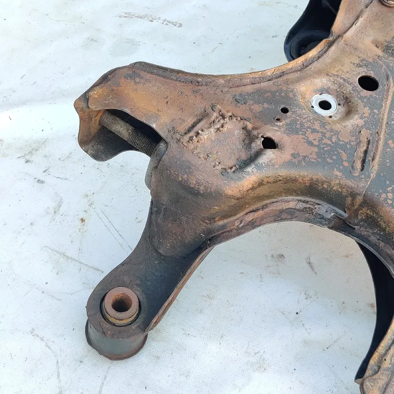 Підрамник передній Toyota Avensis T25 (03-09) 2.0D