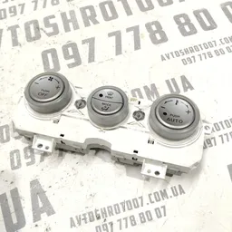 Блок клімат-контролю Mazda 6 GY (02-07) 2.0 Бензин