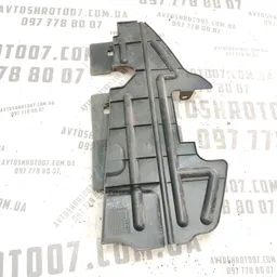 Дефлектор рад. правий Toyota Avensis (03-09) 2.0D 5329305020