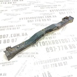 Рамка телевізора верхня Toyota Avensis T25 (03-08) 2.0D