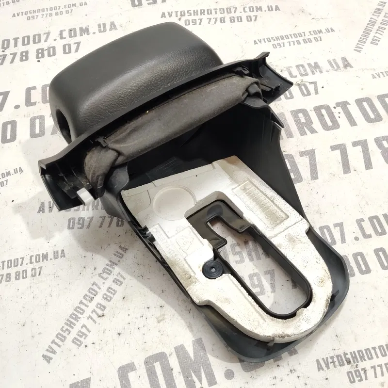 Кожух рульової колонки Toyota Avensis T25 (03-08) 2.0D