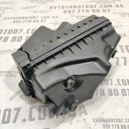 Корпус повітряного фільтра Toyota Avensis T25 (03-08) 2.0D фото 4
