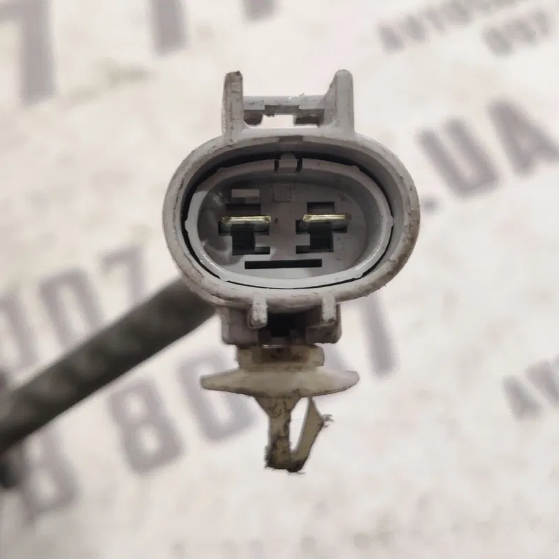 Корпус паливного фільтру Toyota Avensis T25 (03-08) 2.0D