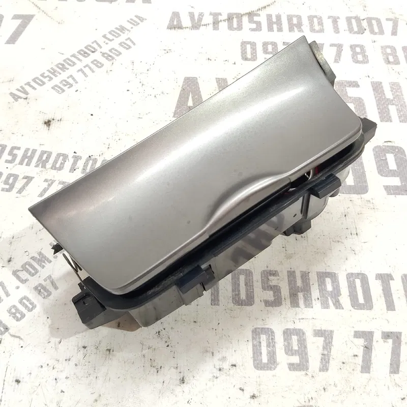 Попільничка Mazda 6 GY (02-08) 2.0 Бензин