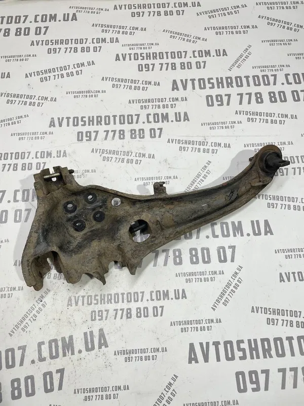 Цапфа задня ліва Mazda 6 GY (02-07) 2.0 бензин