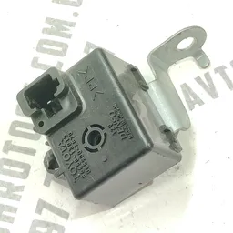Реле Toyota Avensis T25 (03-08) 2.0 Дизель 8665013010 фото 1