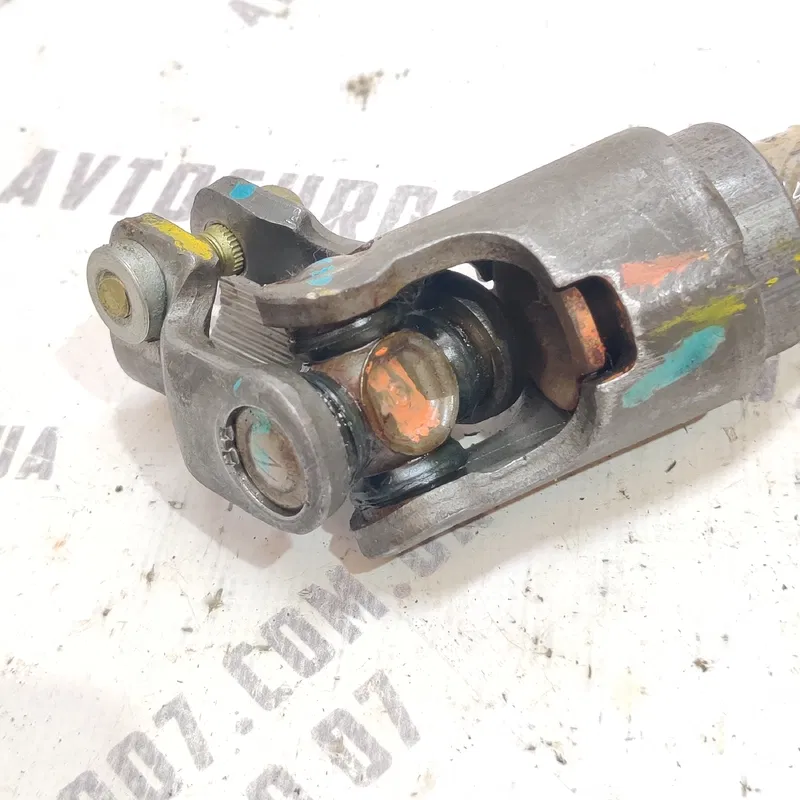 Кардан рульовий Toyota Avensis T25 (03-09) 2.0 Дизель