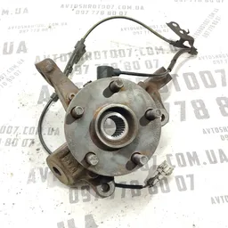 Цапфа передня права Toyota Avensis T25 (03-09) 2.0D 1AD