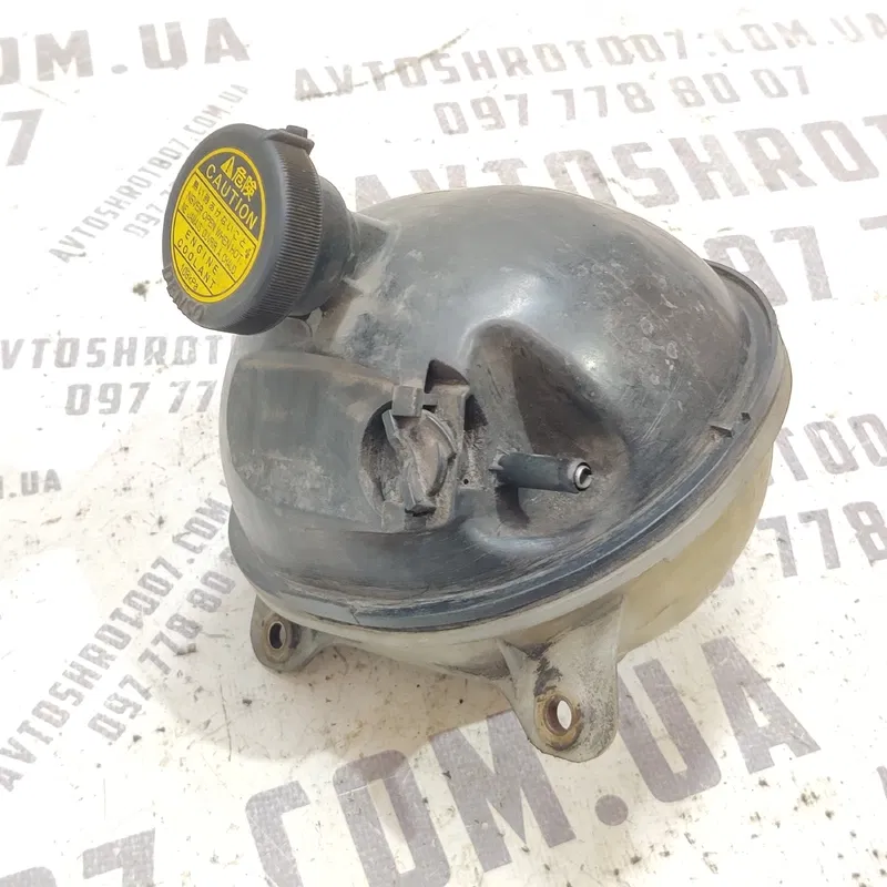 Бачок розширювальний Toyota Avensis T25 (03-09) 2.0 дизель