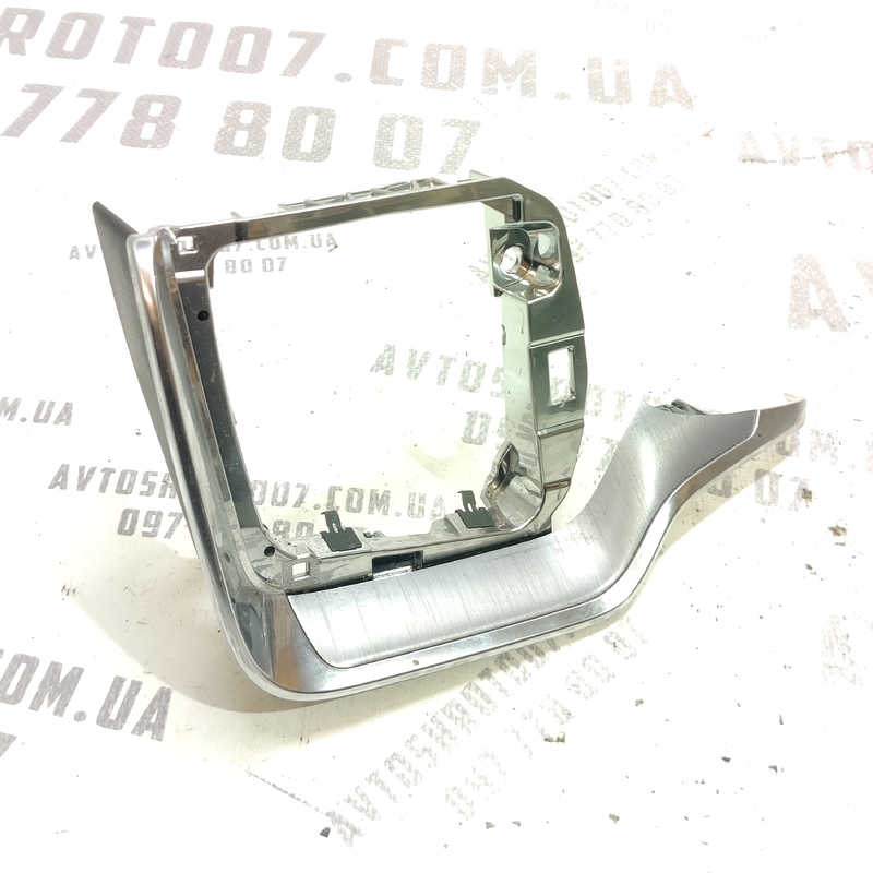 Накладка салону ліва Volvo S60 III (18-24) 2.0Б 31477170