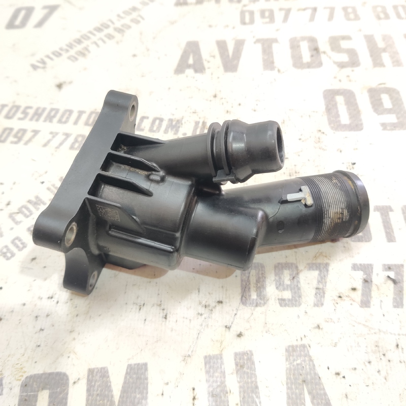 Корпус термостата Volvo S60 III (19-24) 2.0 бензин 31686046