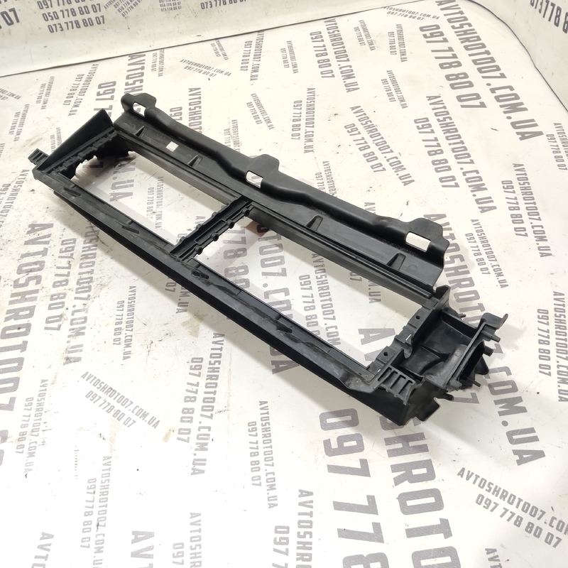 Дефлектор радіатора передній Volvo S60 III 18- 2.0 31455485