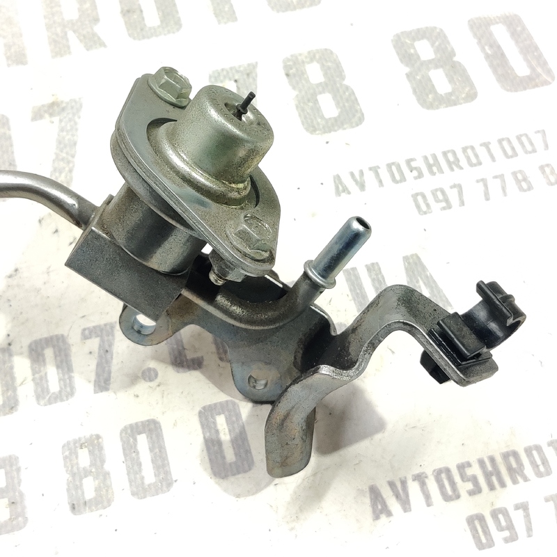 Паливна трубка Infiniti Q50 (13-24) 3.0 бензин фото 2