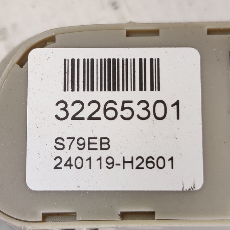 Мікрофон правий Volvo S60 III (18-24) 2.0 бензин 32265301