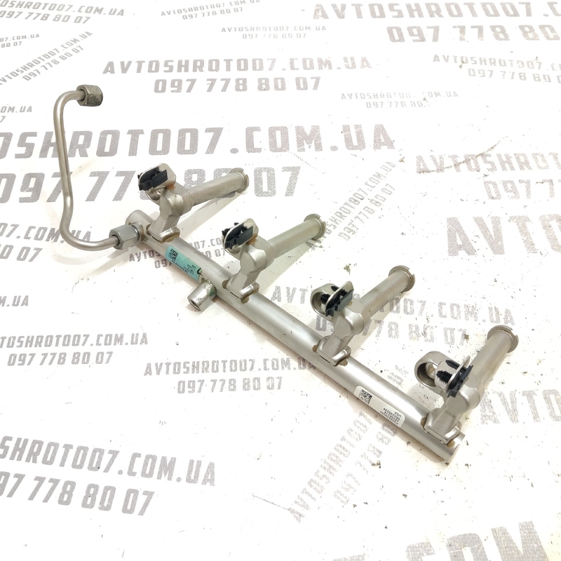 Паливна рейка Volvo S60 III 19-24 2.0 Бензин OEM 32203060