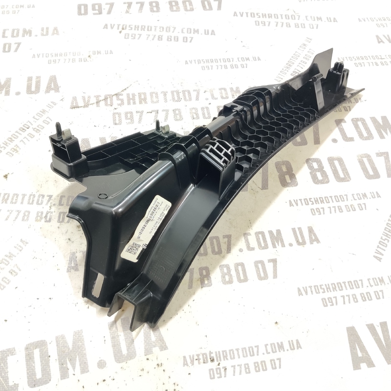 Накладка салону Volvo S60 III (18-) 2.0 зад ліва 31468394