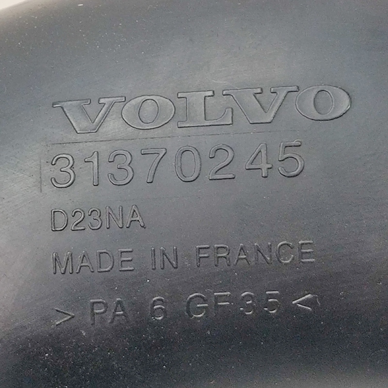 Патрубок повітряний Volvo S60 III (19-) 2.0 бенз 31370245