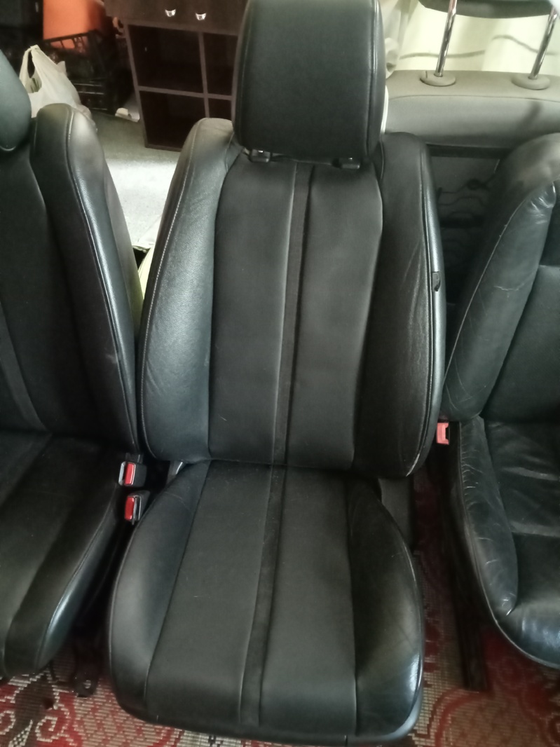 Комплект сидінь Mazda CX-7 ER 2006-2012