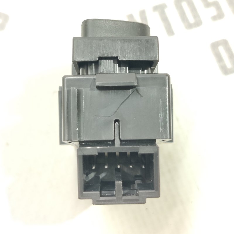 Кнопка замка задня ліва Volvo S60 III (18-) 2.0 31489452