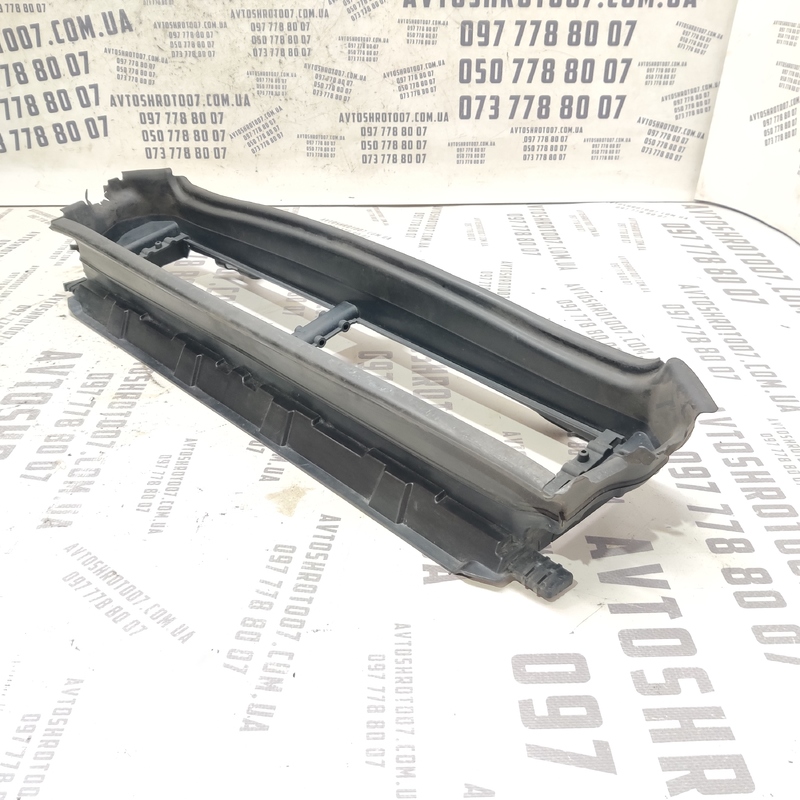 Дефлектор радіатора передній Volvo S60 III 18- 2.0 31455485
