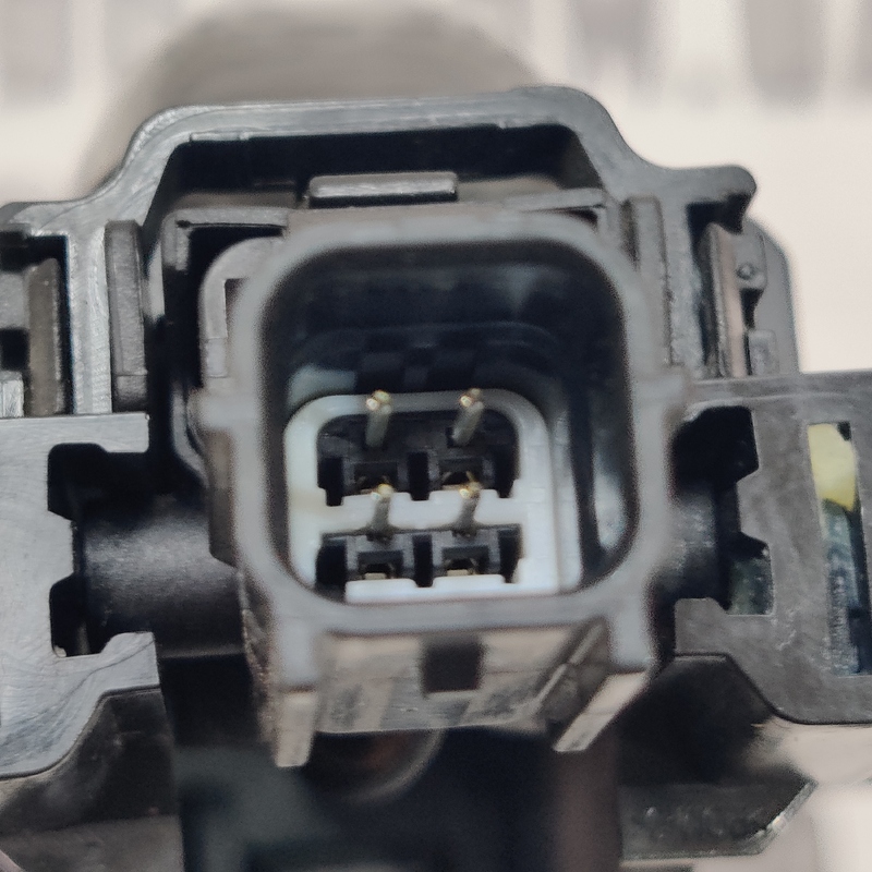 Ручка зовн. передня ліва Volvo S60 III (19-) 2.0Б 30747095