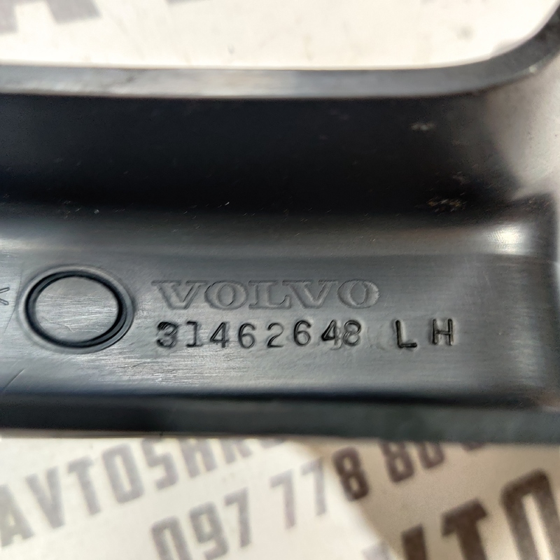 Накладка салону Volvo S60 III (18-) 2.0Б зад ліва 31462648
