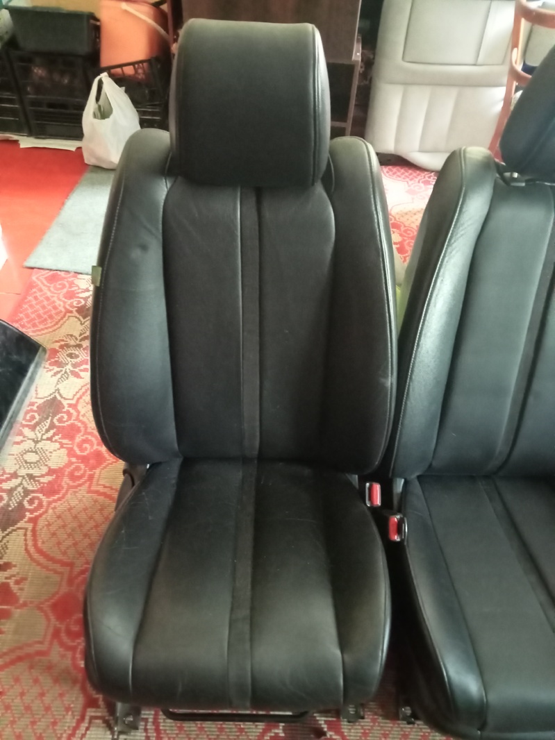Комплект сидінь Mazda CX-7 ER 2006-2012