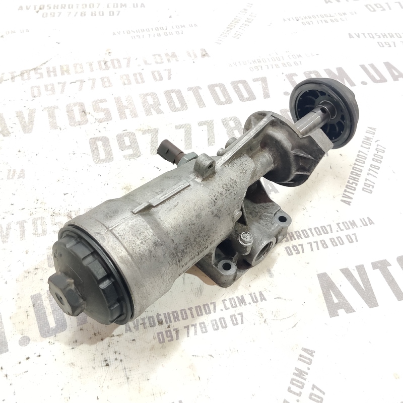 Корпус масляного фільтра Audi A4 B8 (07-15) 2.0 Дизель