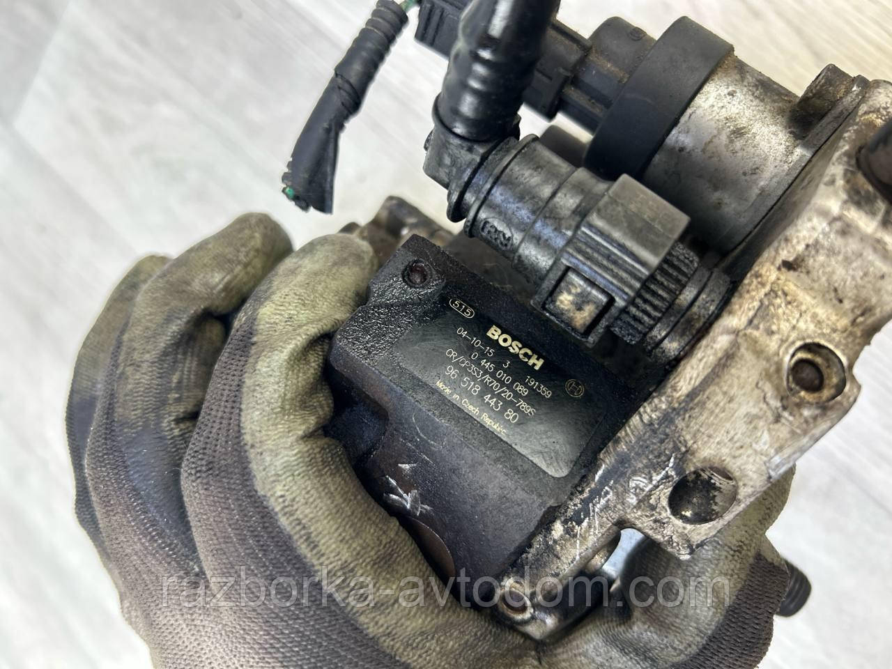 Паливний насос високого тиску (ТНВД) 1.6HDI Peugeot 407 (04-09), 307 (04-09), Citroen C4 Picasso (05-10), Berlingo (04-11).