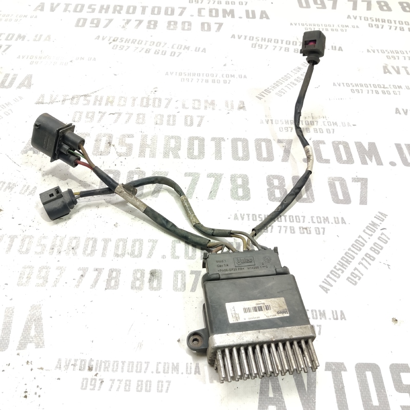Блок керування вентилятором Audi A4 B8 07-15 2.0D M135165A фото 2