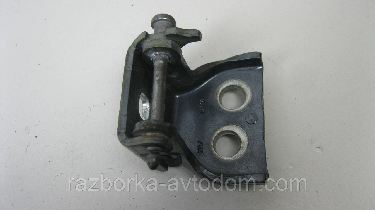 Петля передньої/задніх правих дверей нижня Citroen C4 Picasso (2006-2013) OE:9035V2