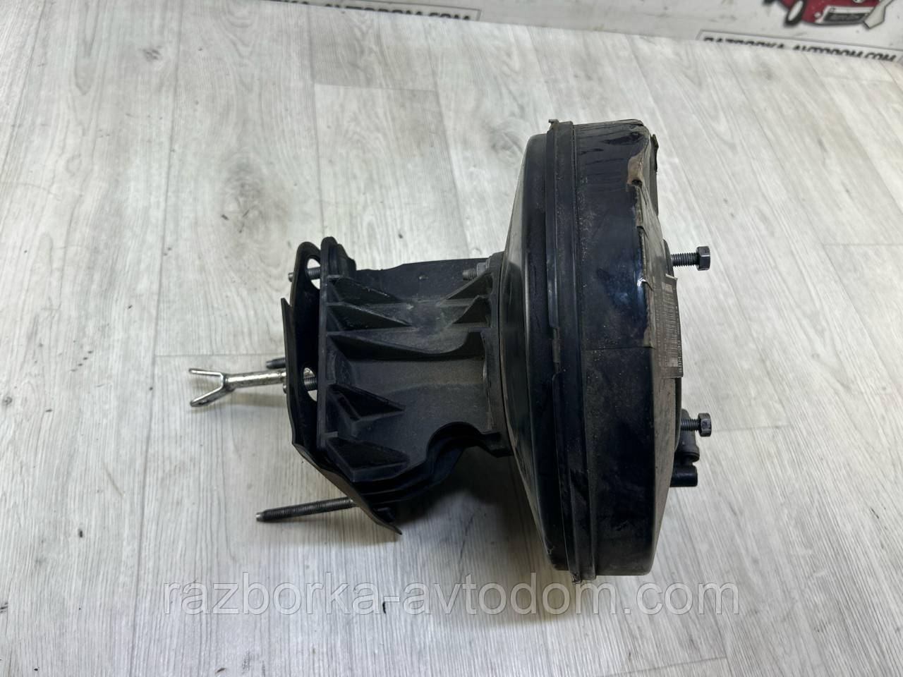 Вакуумний підсилювач гальм Peugeot 407 (04-11) OE:9683591680