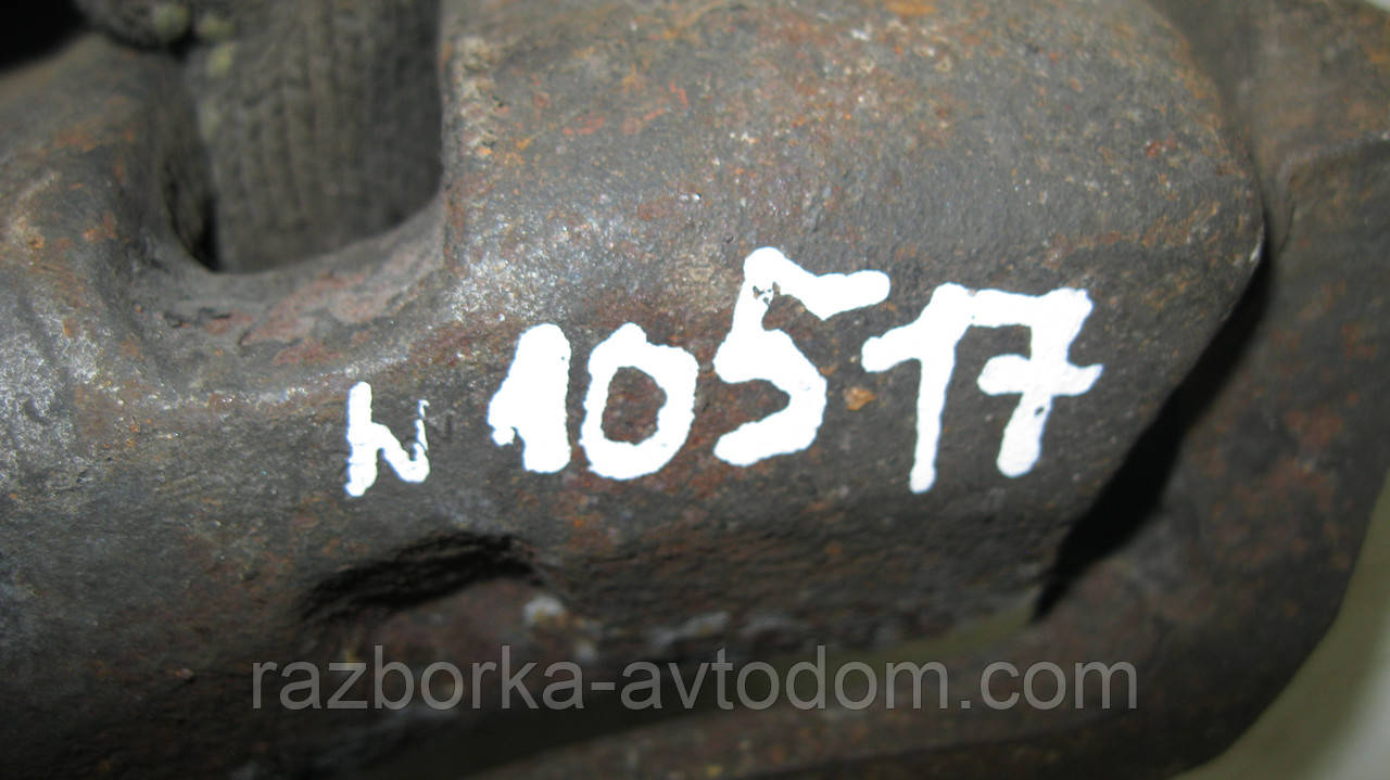 Суппорт передній правий Renault 21 (1986-1988) OE: 7701499302