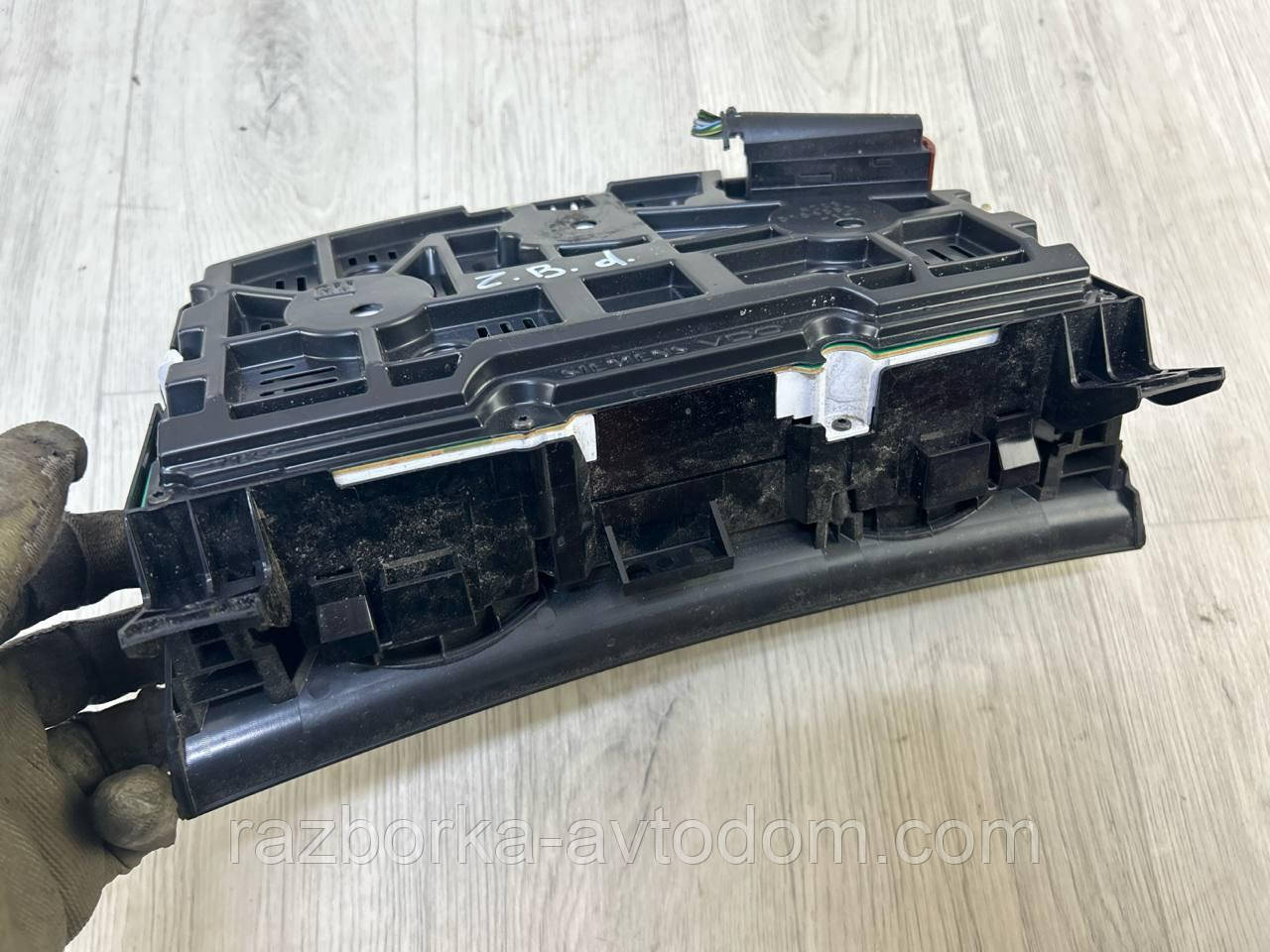 Панель приладів (щиток) дизель Opel Zafira B (05-10) OE:13267536 фото 2