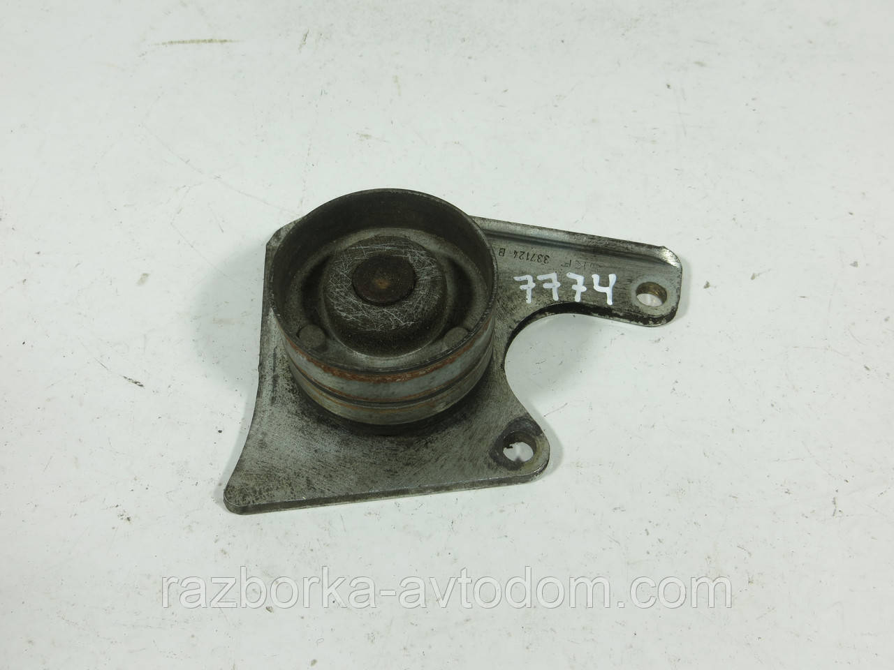 Ролик генератора натяжний 1.9D, 1.9TD FIAT DUCATO, PEUGEOT BOXER, CITROEN JUMPER (1994-2002) ОЕ: 337124B