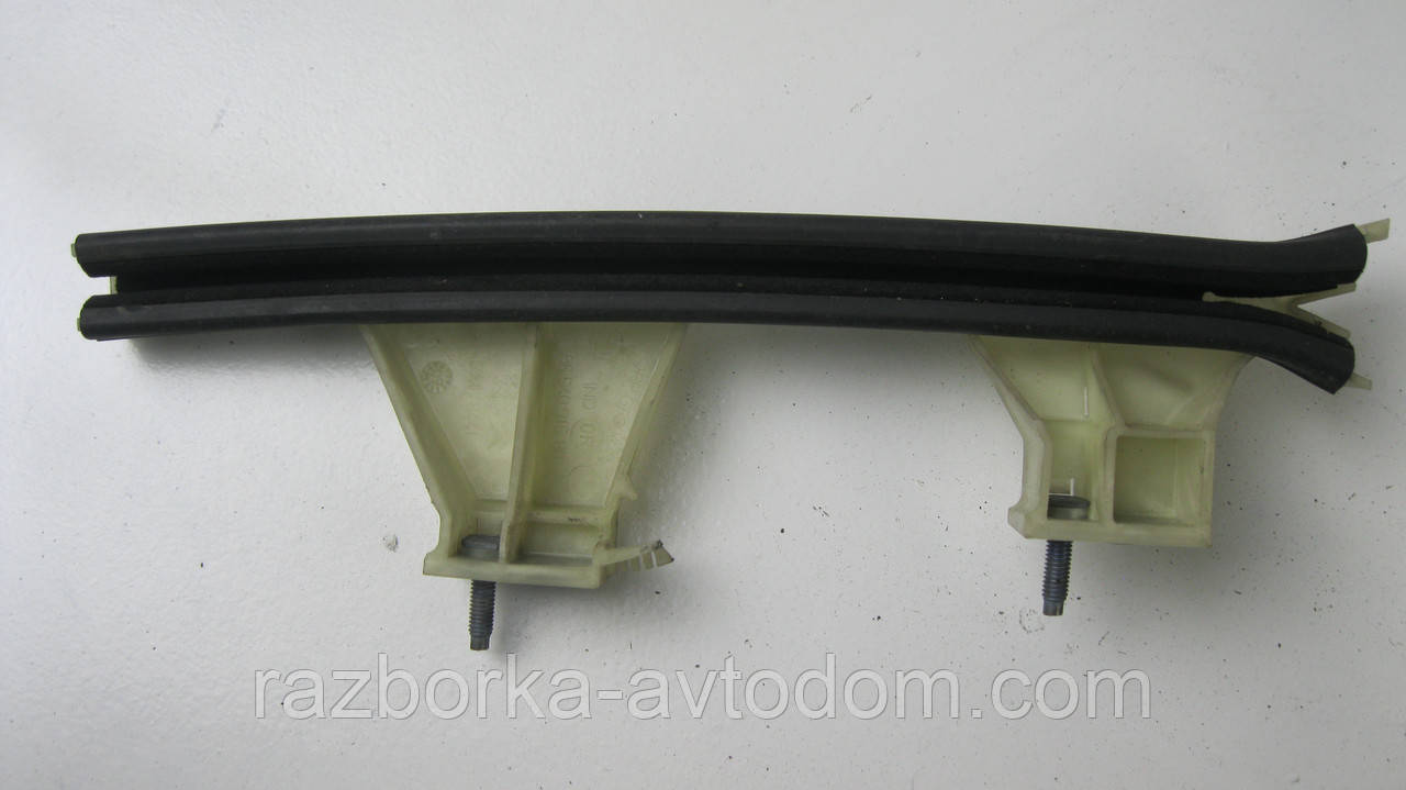 Напрямна скла передніх лівих дверей Citroen C4 Picasso (2006-2013) OE:9300R4