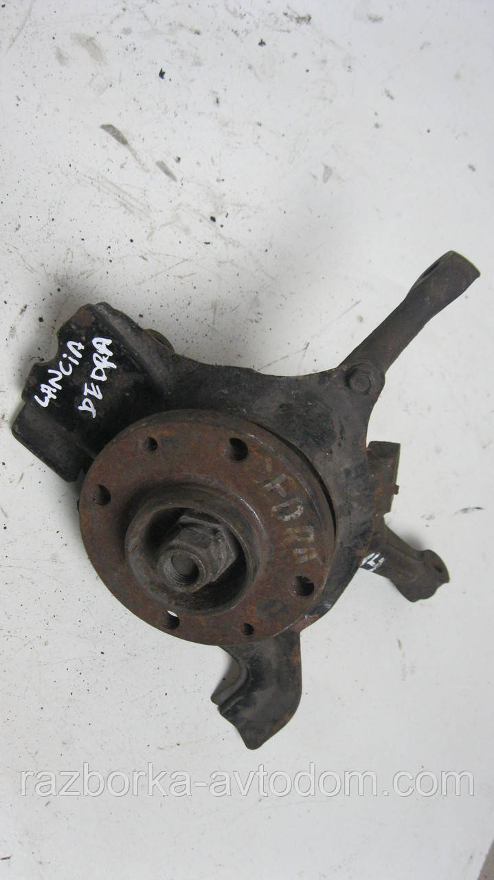 Поворотний кулак/ступиця правий Fiat Marea (1996-2002), Lancia Dedra (1989-1999) OE:46519868