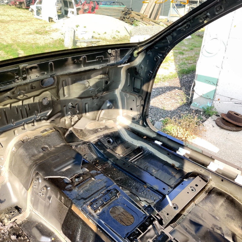 Четверть передня права Infiniti Q50 (13-24) 3.0 бензин