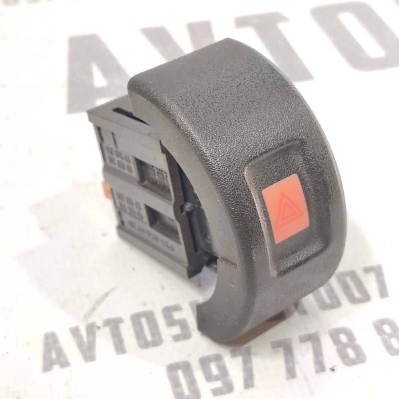 Кнопка аварійки Opel Astra G (97-04) 2.0D OEM 90561384