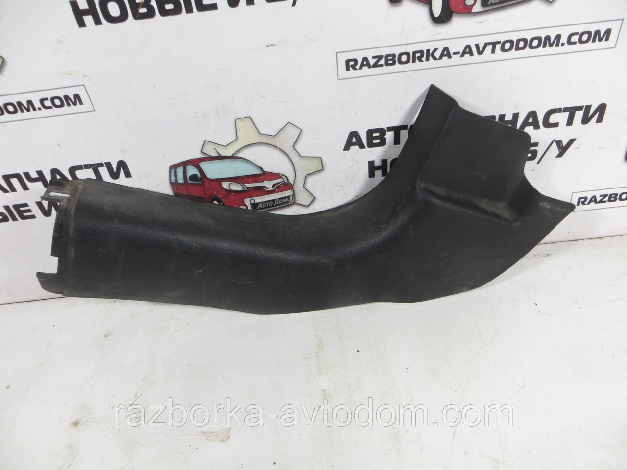 Накладка порога внутрішнього переднього лівого Opel Zafira A (1999-2005) OE: 24411738