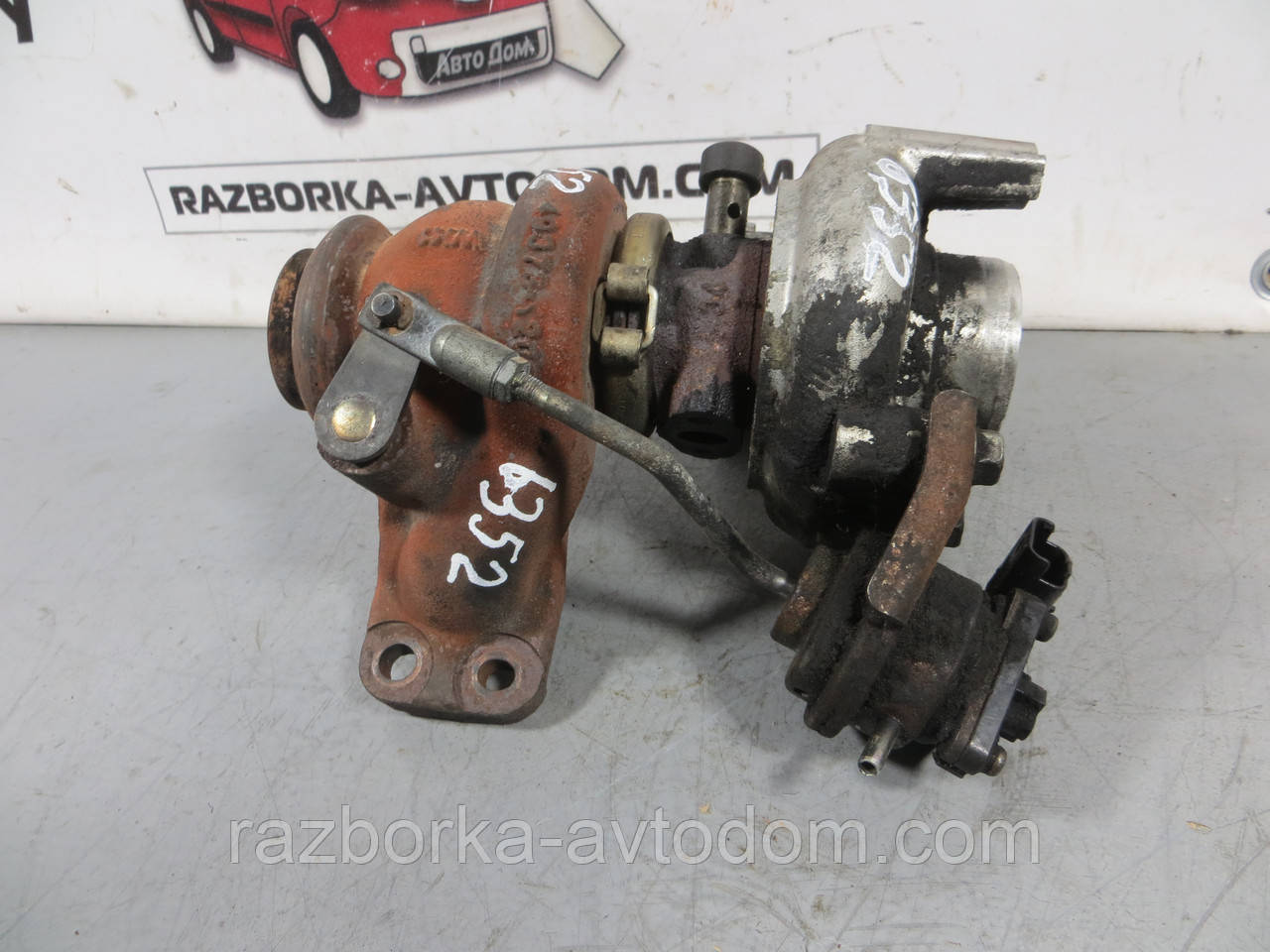 Турбіна 1.6 HDI Citroen Berlingo, C4, C-Elysee, Ford Focus III ОЕ: 031 TC 18596 000