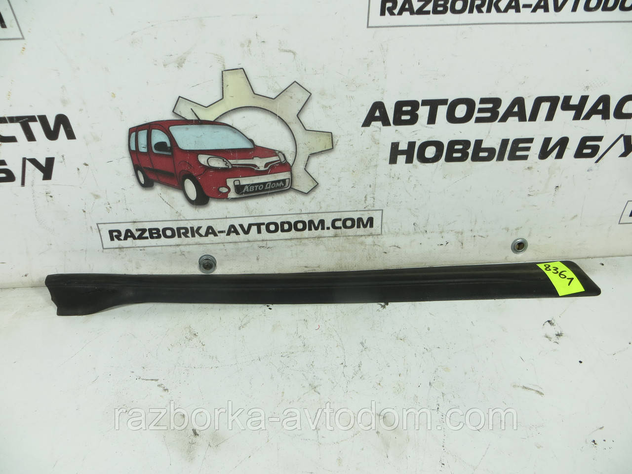Щільна гумка стійки передньої лівої Opel Zafira A (1999-2005) ДЕФЕКТ