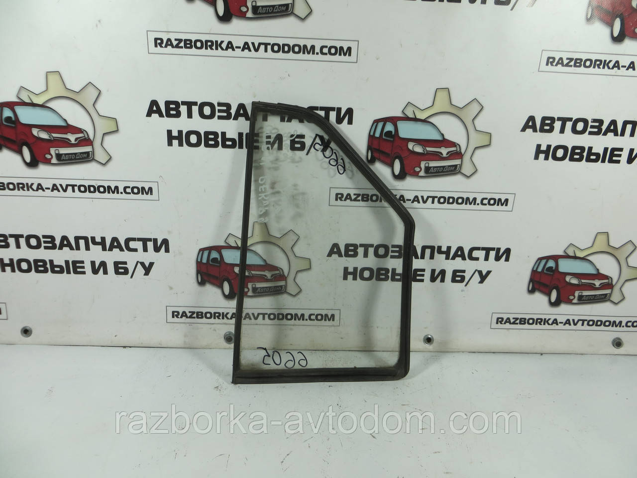 Скло заднього правого дверцята (форточка) OPEL REKORD (1977-1986) Код:6605