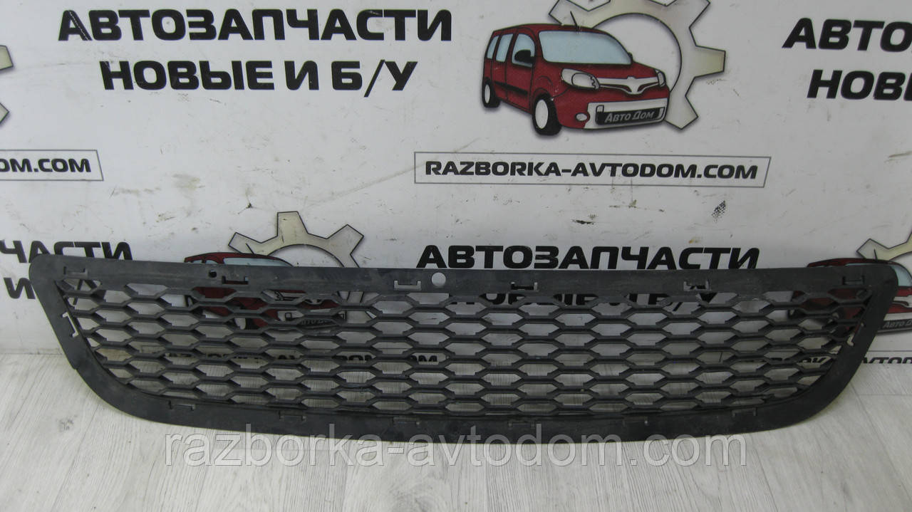 Решітка бампера переднього Dodge Journey (2008-), OE: 4011070029AC