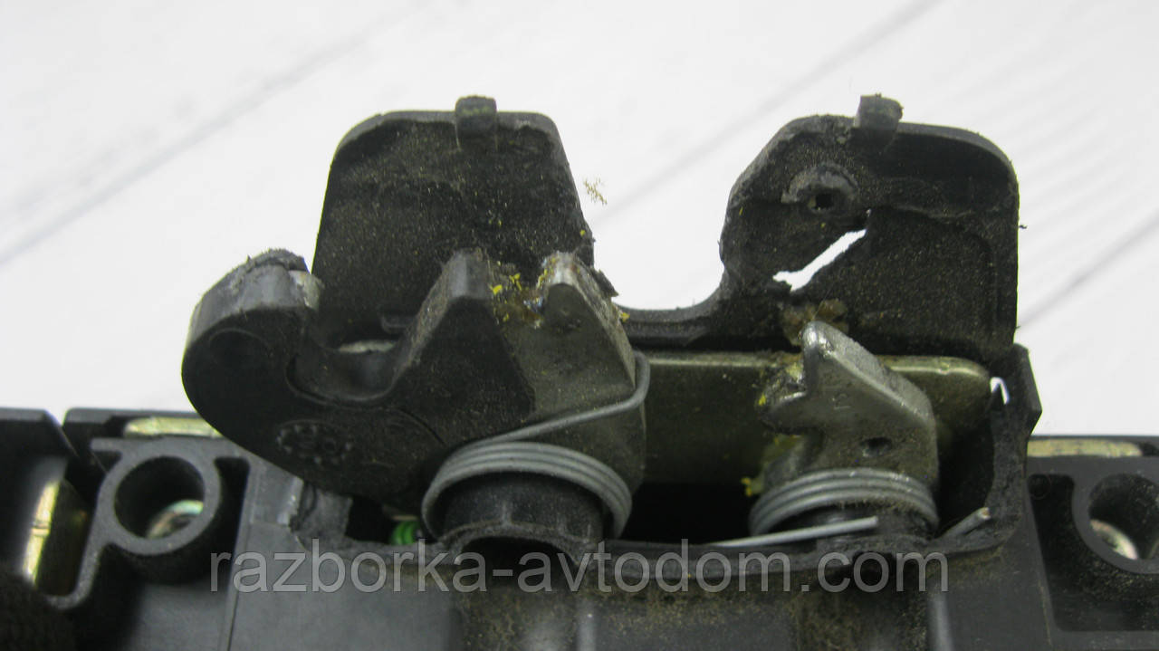 Замок багажника ДЕФЕКТ Peugeot 206, 307, 407, Citroen C2, C3, C4, C8, Xsara Picasso OE:871987 OE 9652301980